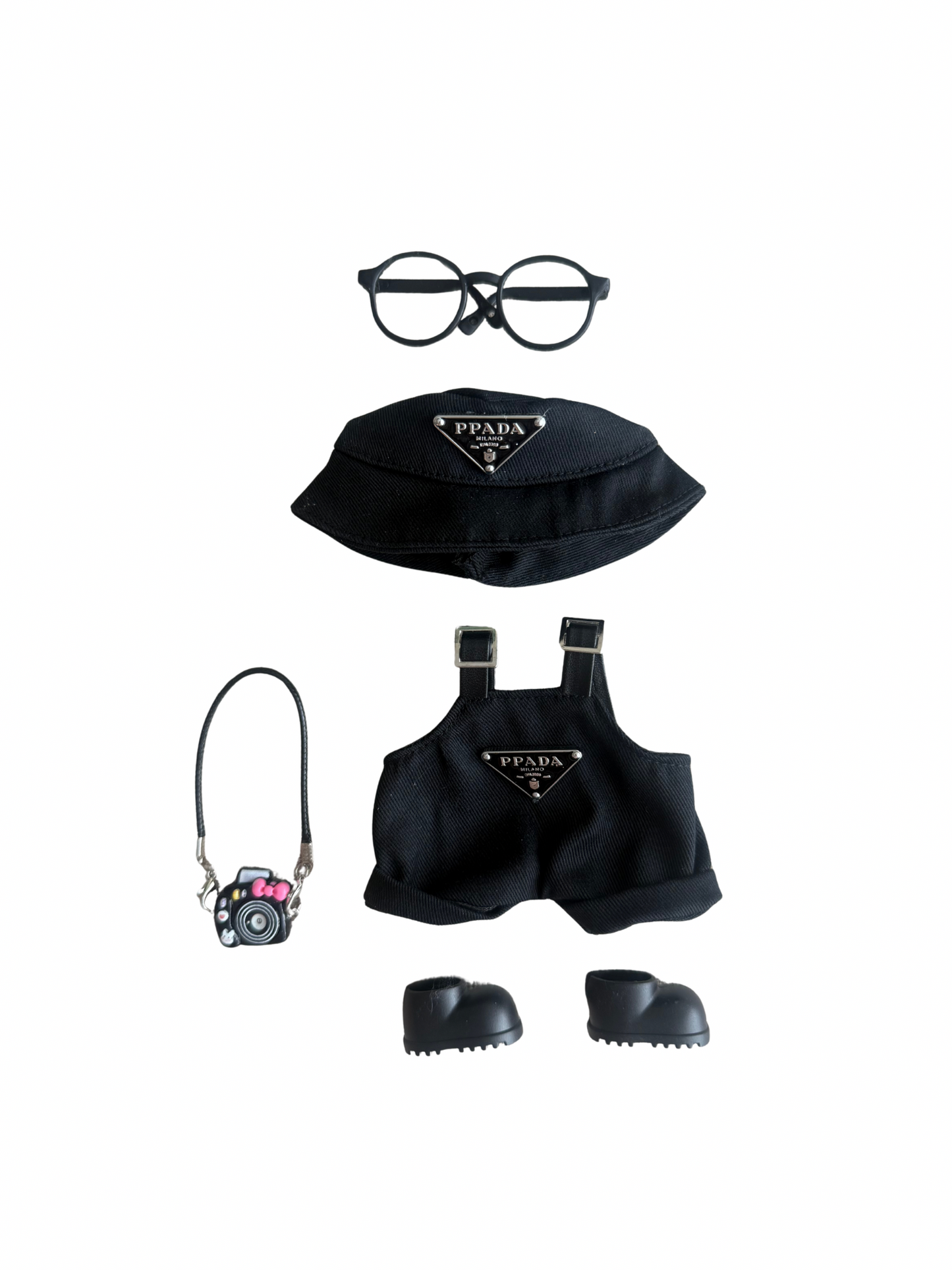 NERDY HYPEBEAST IN BLACK