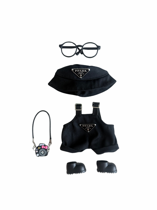 NERDY HYPEBEAST IN BLACK